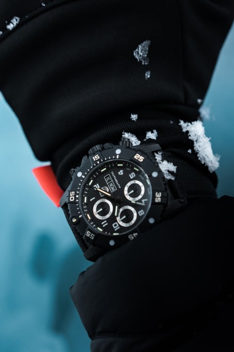 Obrázok z Luminox Master Carbon Seal Automatic Chronograph 3880 Series