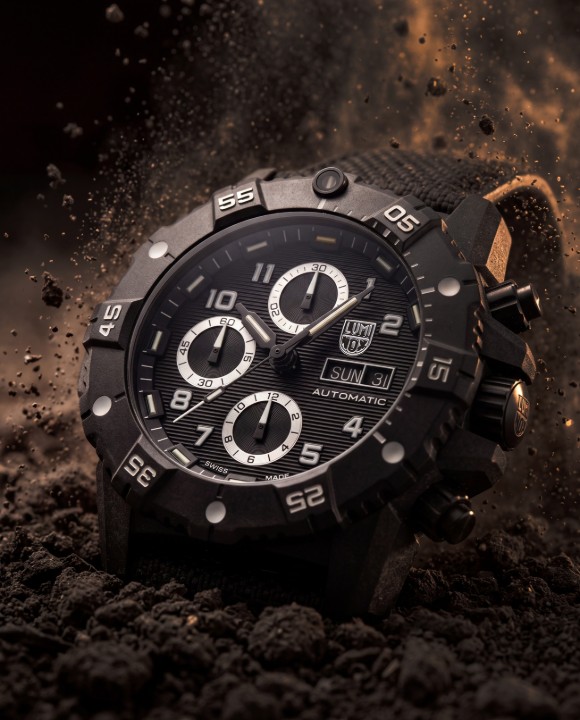 Obrázok z Luminox Master Carbon Seal Automatic Chronograph 3880 Series