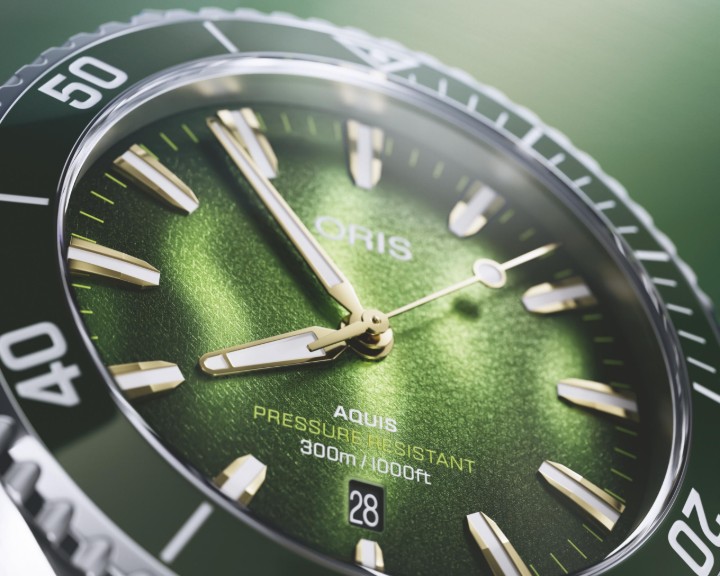 Obrázok z Oris Aquis Date Kelp Forest Limited Edition