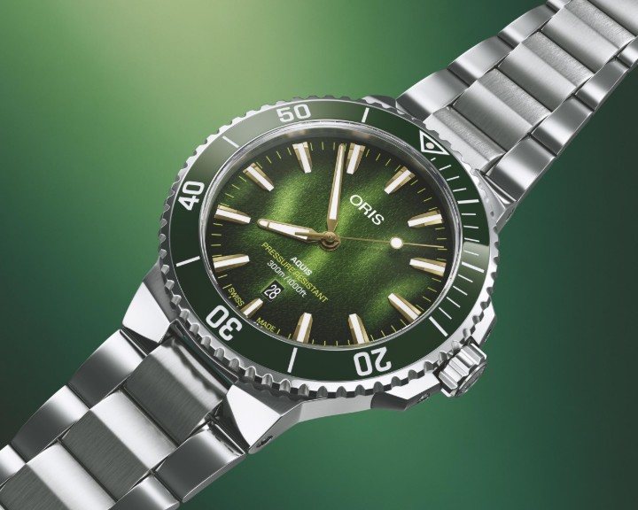 Obrázok z Oris Aquis Date Kelp Forest Limited Edition