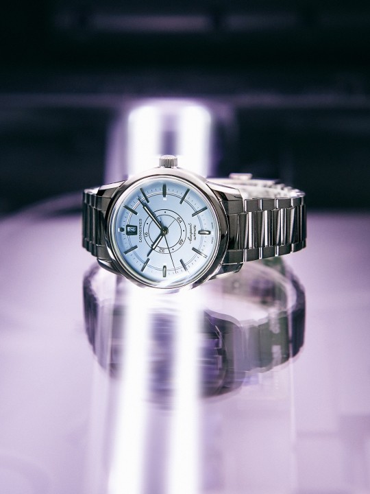 Obrázok z Longines Conquest Heritage Central Power Reserve